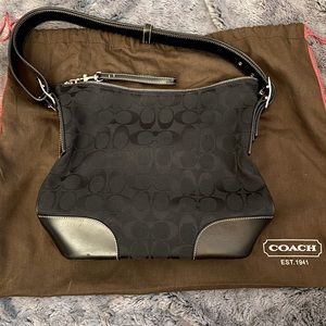 Black Coach Bag🖤